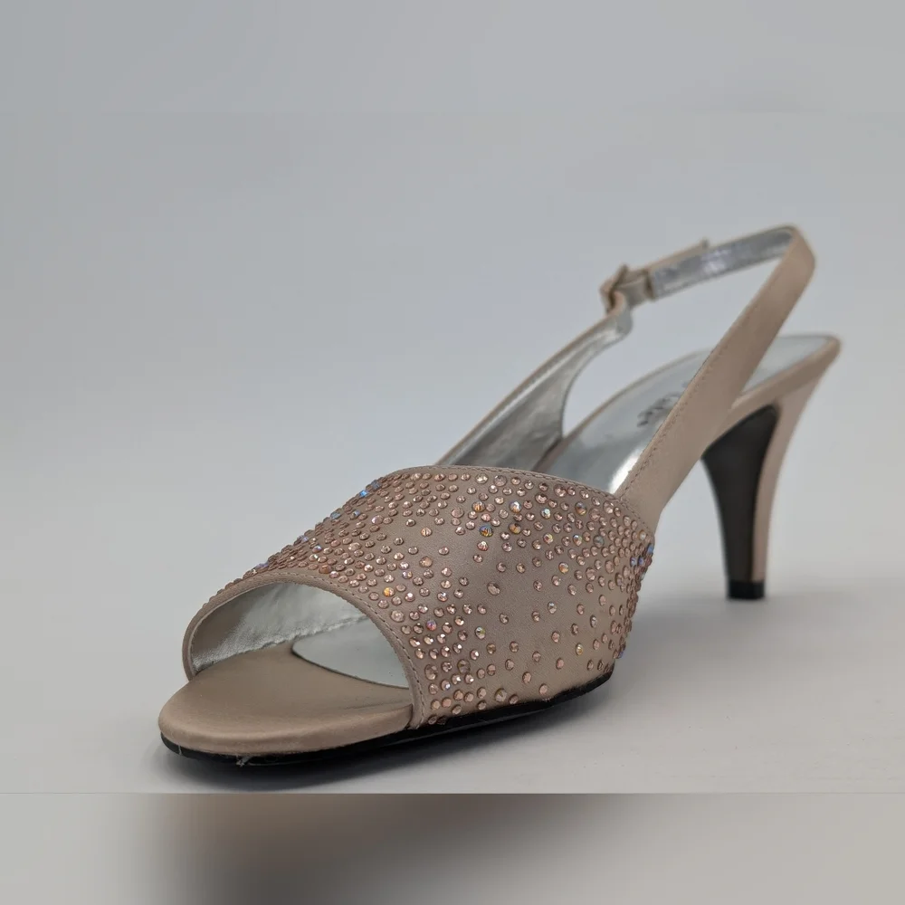 Like New David Tate Sz 10M Satin Champagne Designer Rhinestones Heels Slingback